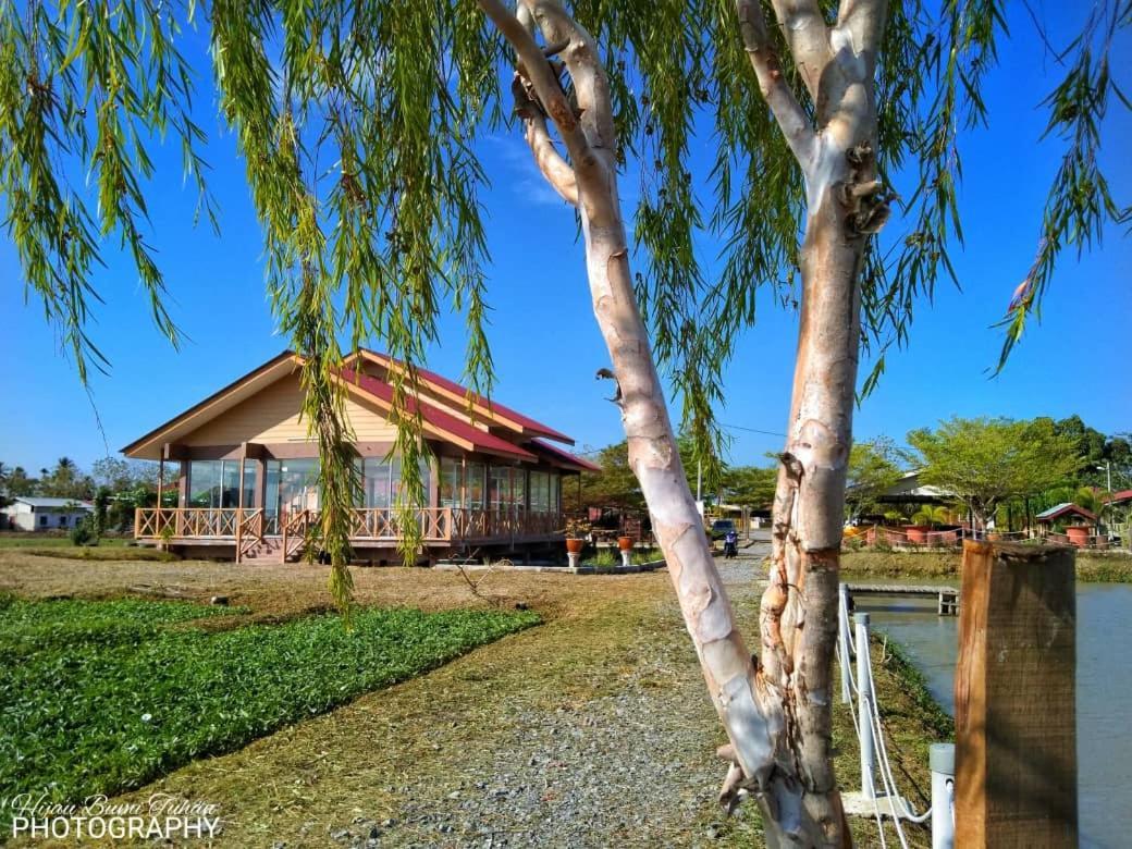 Tamteh Homestay Ayer Hitam Εξωτερικό φωτογραφία