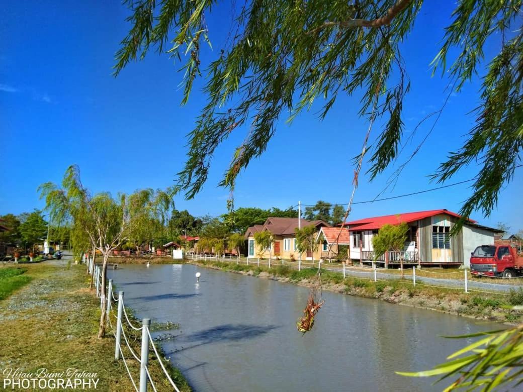 Tamteh Homestay Ayer Hitam Εξωτερικό φωτογραφία