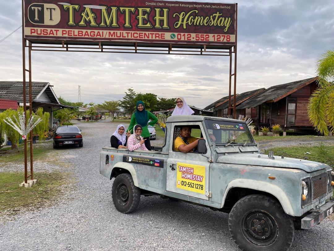 Tamteh Homestay Ayer Hitam Εξωτερικό φωτογραφία