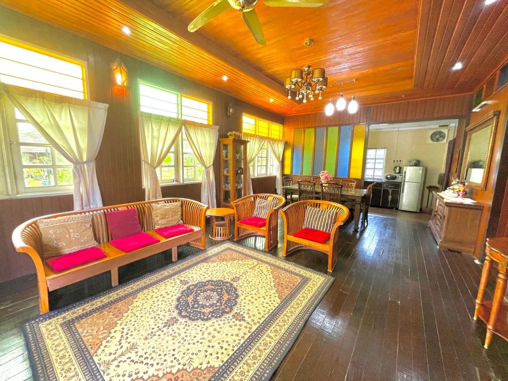Tamteh Homestay Ayer Hitam Εξωτερικό φωτογραφία